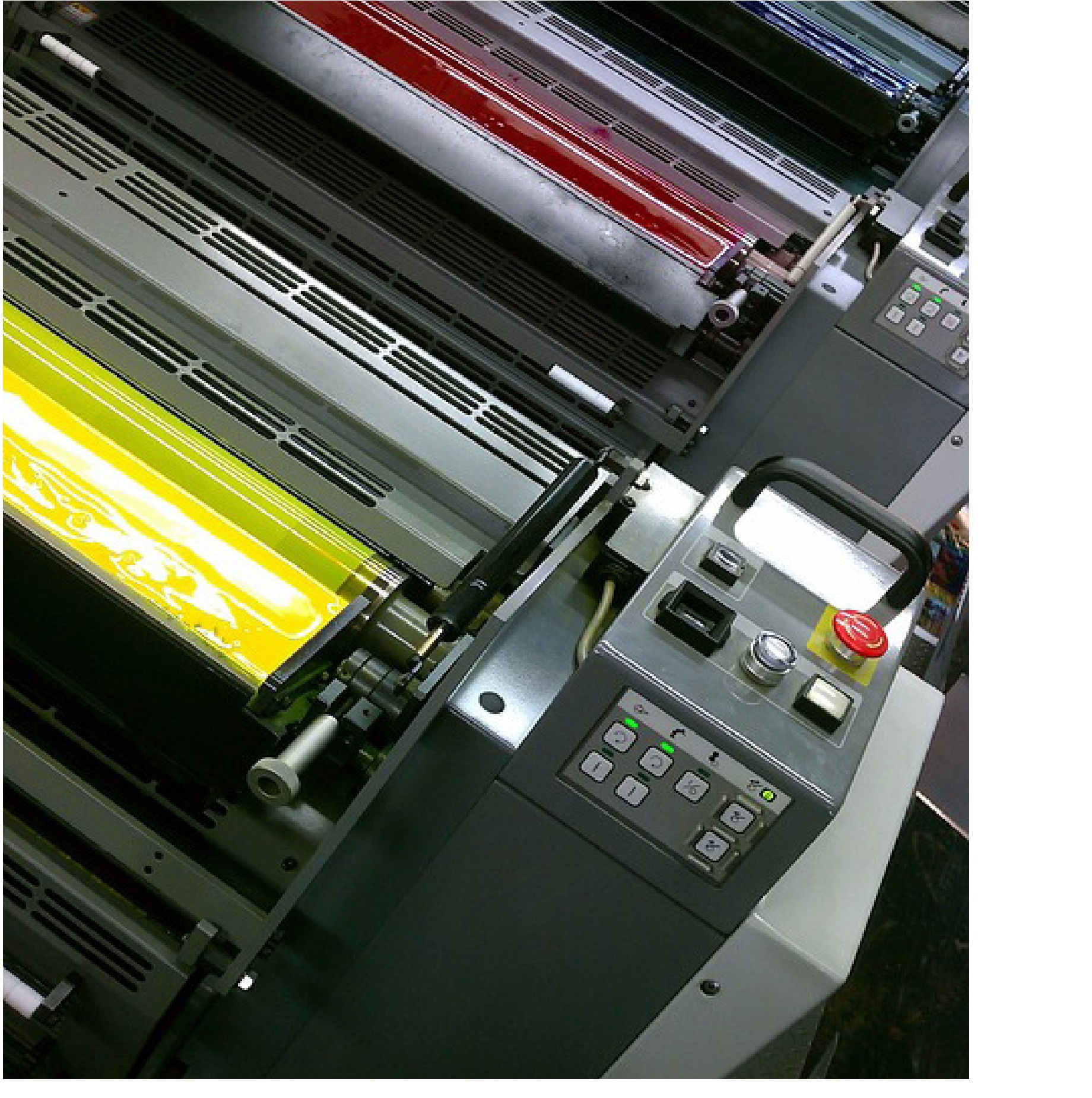 Commercial Offset Printing Machine in Action at INTER GRAPH Publishing
